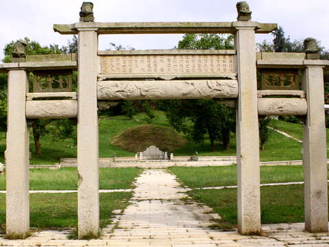 Tomb of Ciou Liang-gong