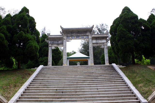 明魯王墓入口