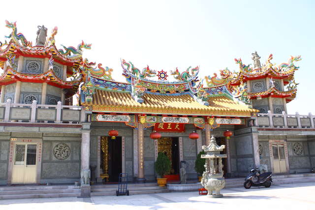 护国寺是金门最大的佛寺