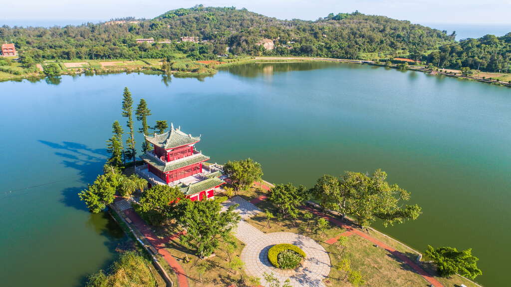 Gugang Lake Scenic Area (Gugang Tower and Gugang Lake)