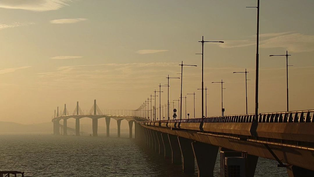 金門大橋
金門大橋帶來便利交通，為金門最美的海上地標，也是攝影師們爭相捕捉的最美主角！
-
感謝 @kazubanban0799 ...