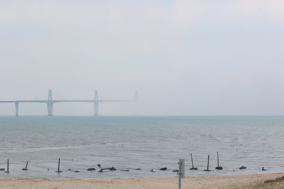 濃霧特報!
今早金門起霧,航班及小三通皆受影響,搭機搭船前請上 #金門行動旅服 查詢即時交通訊息
-
你的照片上標註 #kinm...