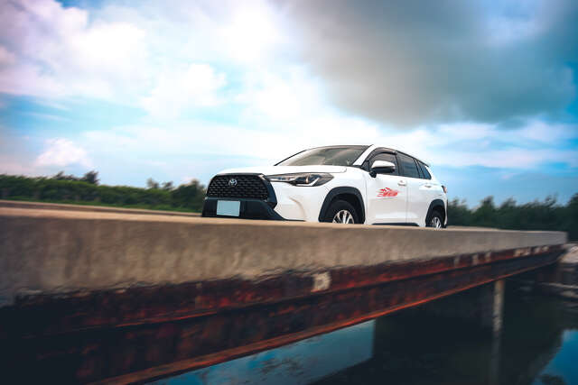 TOYOTA CC-3-有LOGO - 三德小客車租賃中心