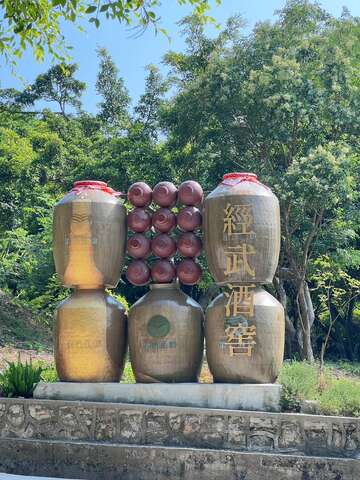 1756198128280 - 震彬胡