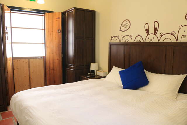 D5A0D87C-BE13-4418-A87C-0CA0C7202B95 - James lee