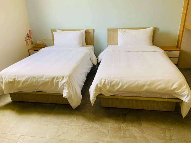 雙人房兩小床加大