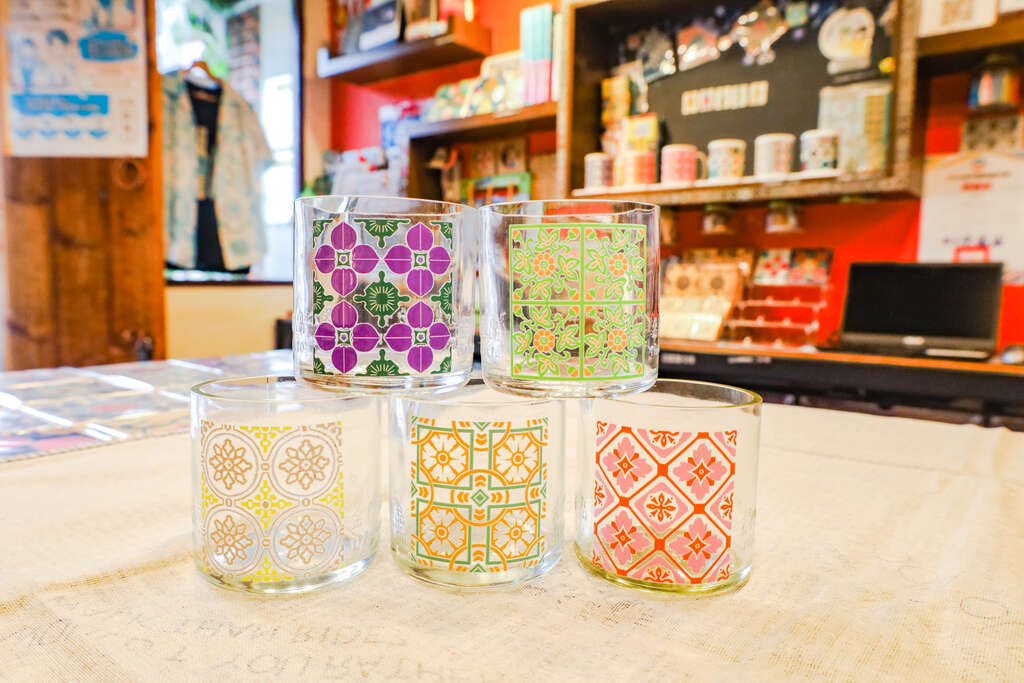 金酒高粱杯酒高粱杯