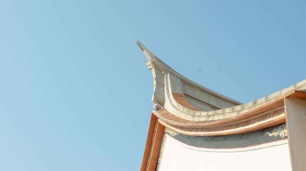 屋頂燕尾