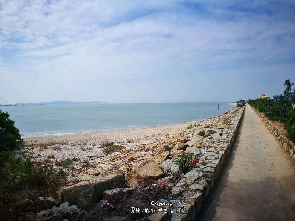 對岸廈門高樓大廈林立